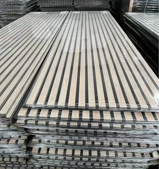 Panel de pared acústico de listones de madera de diseño moderno