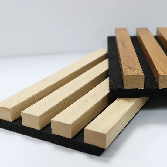 Paneles decorativos de madera con listones para pared y aislamiento acústico para mascotas
